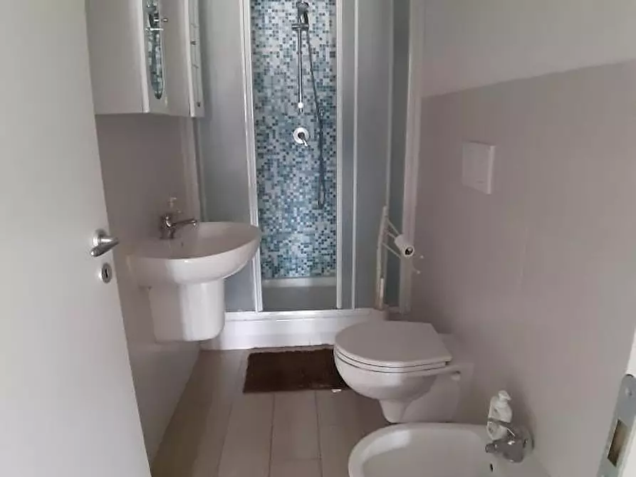 Immagine 16 di Appartamento in vendita  a Pisa