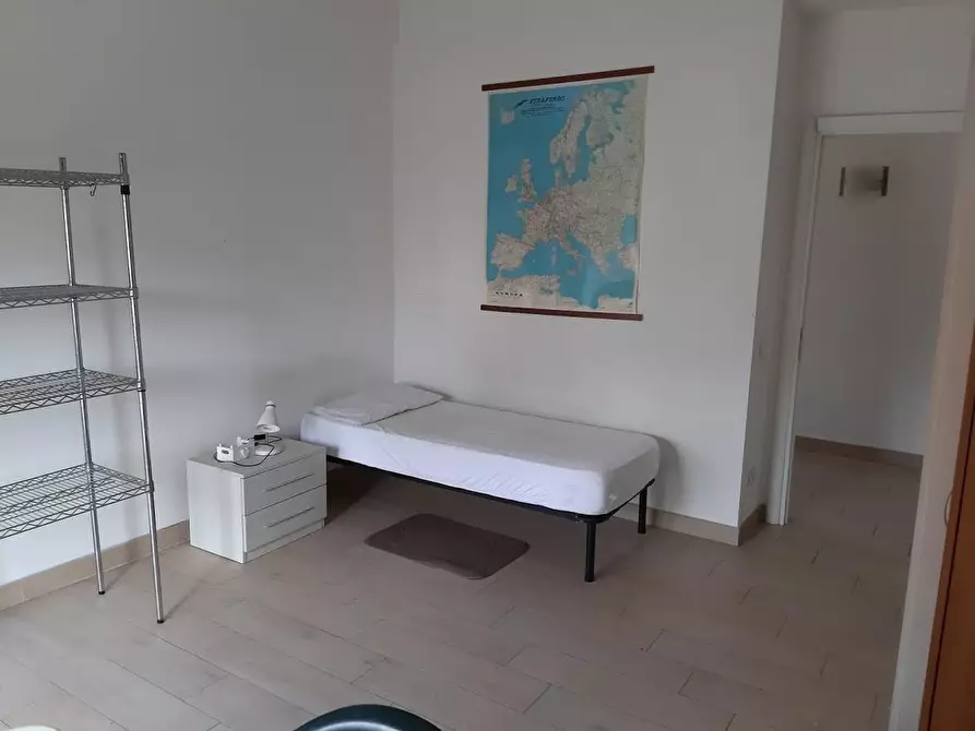 Immagine 10 di Appartamento in vendita  a Pisa