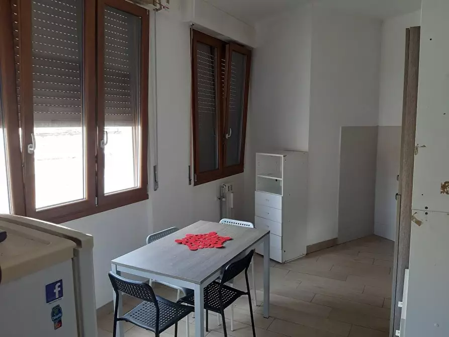 Immagine 2 di Appartamento in vendita  a Pisa