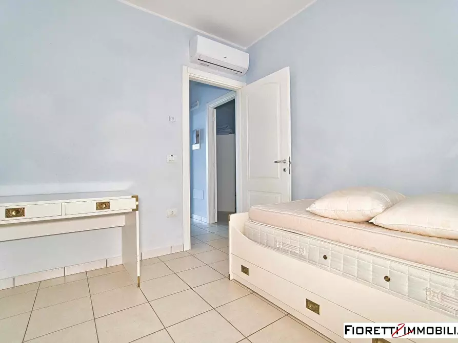 Immagine 31 di Appartamento in vendita  a Rio Marina