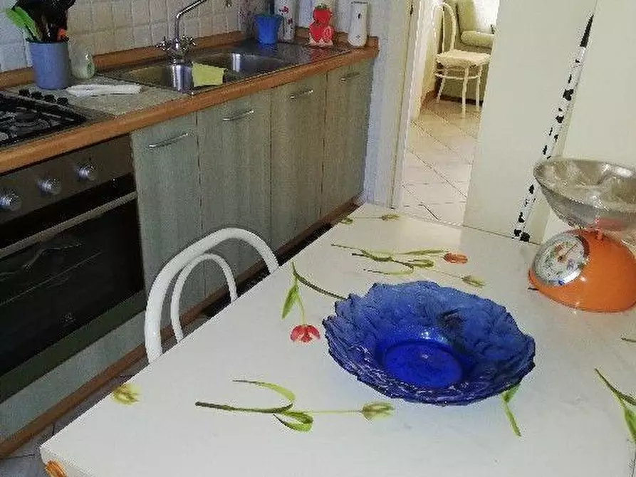 Immagine 10 di Appartamento in affitto  a Viareggio