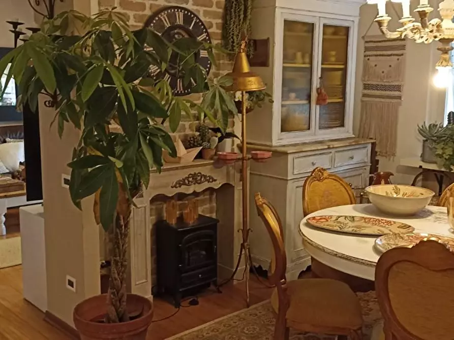 Immagine 7 di Appartamento in vendita  a Carrara