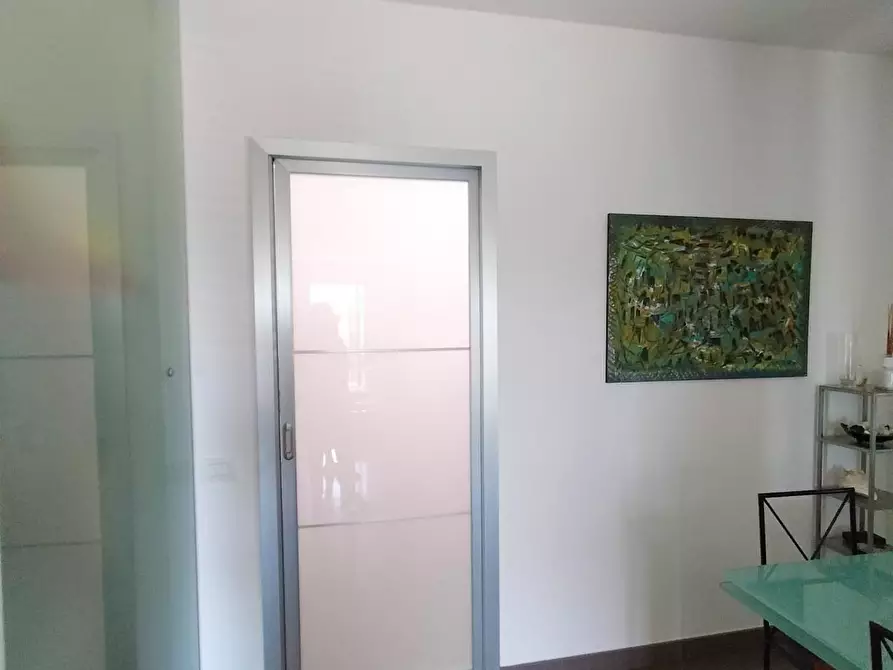 Immagine 11 di Casa bifamiliare in vendita  a Castelnuovo Magra