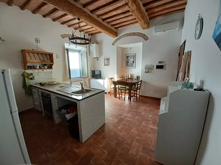 Immagine 5 di Appartamento in vendita  a Colle Di Val D'elsa