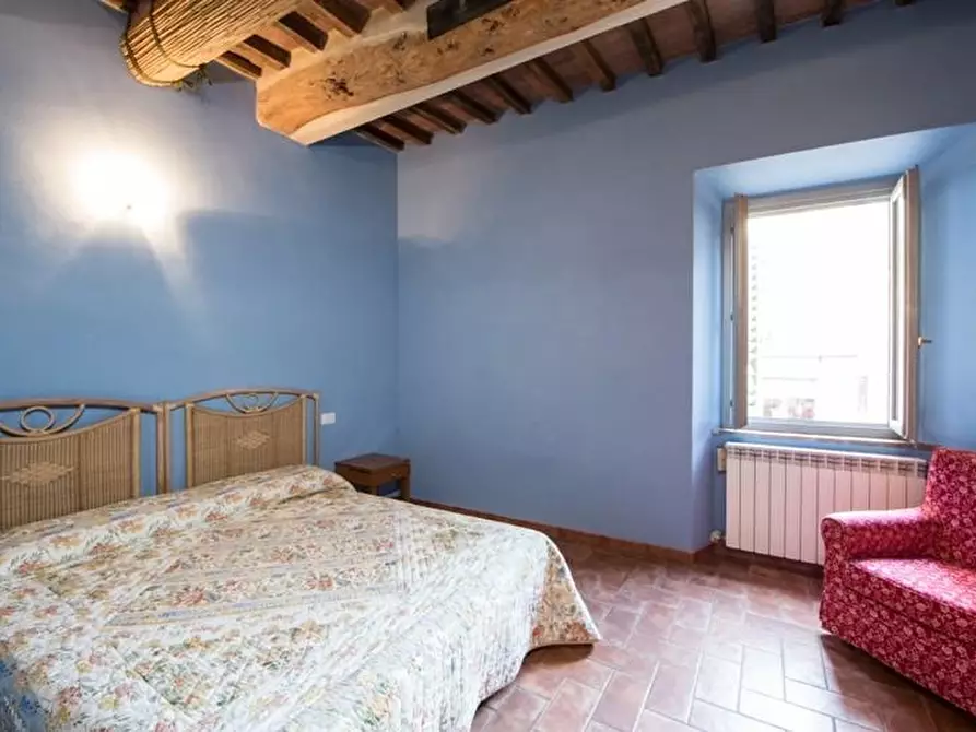 Immagine 13 di Appartamento in vendita  a Colle Di Val D'elsa