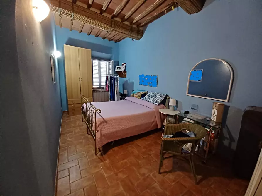 Immagine 25 di Appartamento in vendita  a Colle Di Val D'elsa