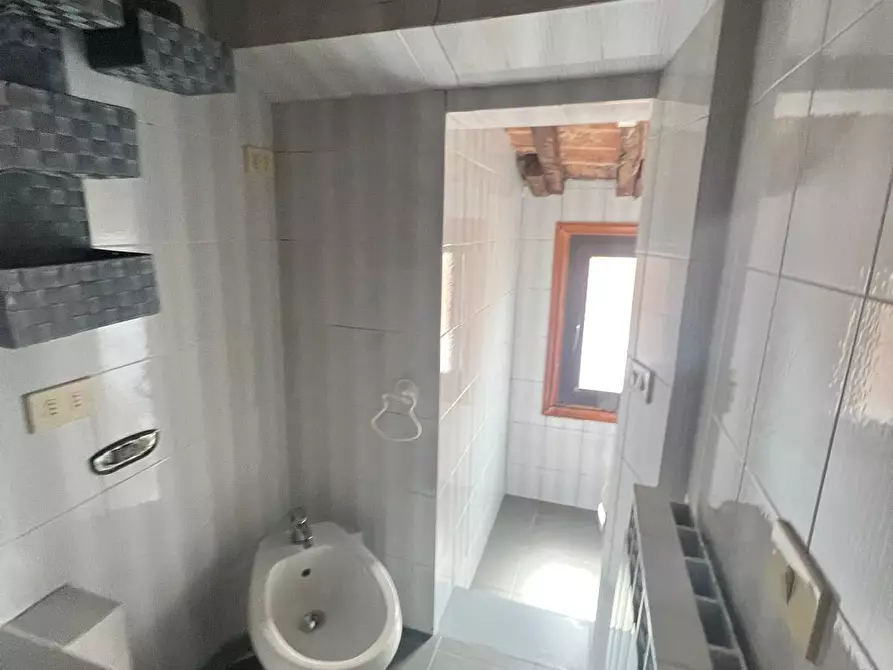 Immagine 14 di Appartamento in vendita  a San Gimignano