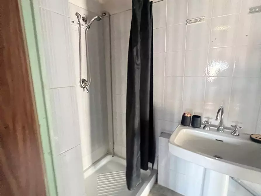 Immagine 13 di Appartamento in vendita  a San Gimignano