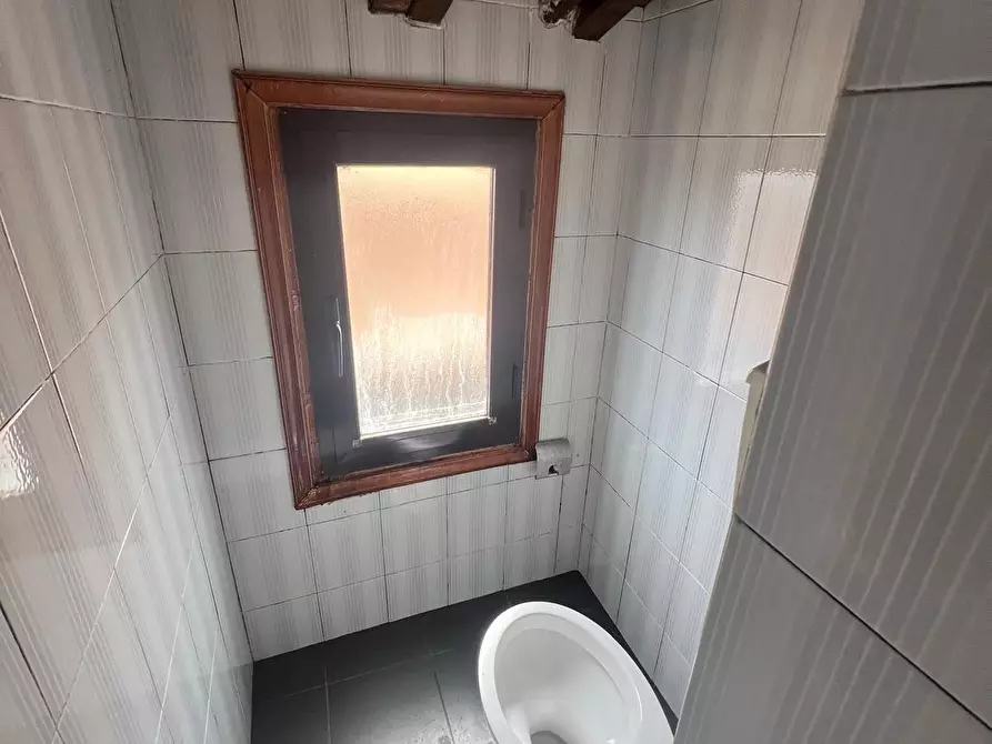 Immagine 16 di Appartamento in vendita  a San Gimignano