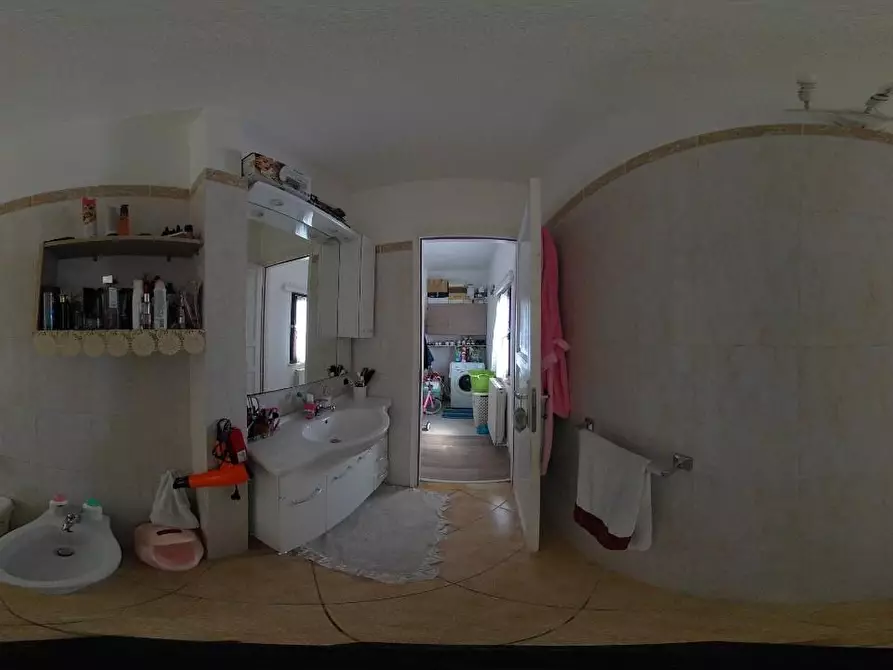 Immagine 11 di Appartamento in vendita  a Colle Di Val D'elsa