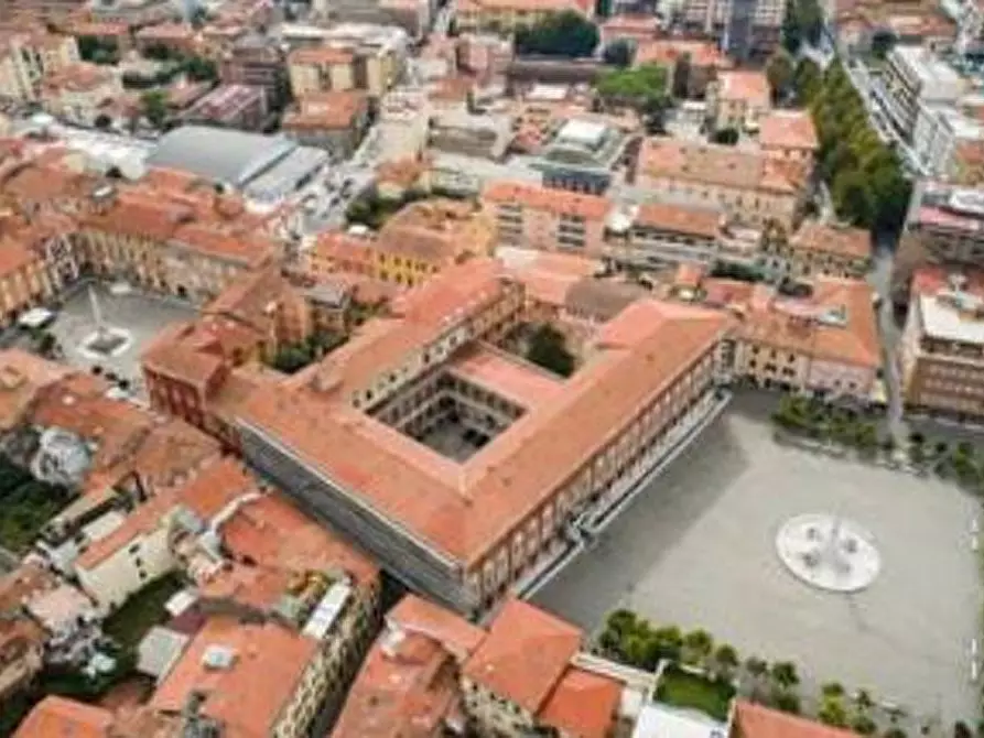 Immagine 23 di Villetta a schiera in vendita  a Massa