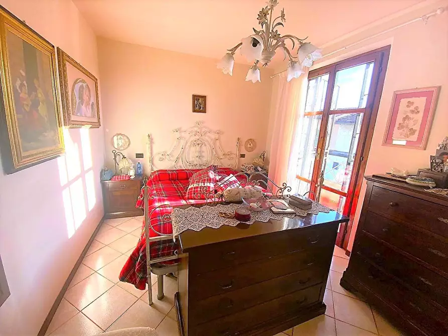 Immagine 9 di Villetta a schiera in vendita  a Massa