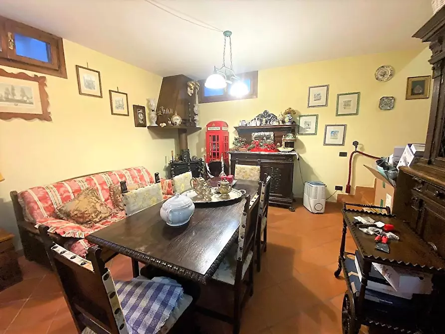 Immagine 17 di Villetta a schiera in vendita  a Massa