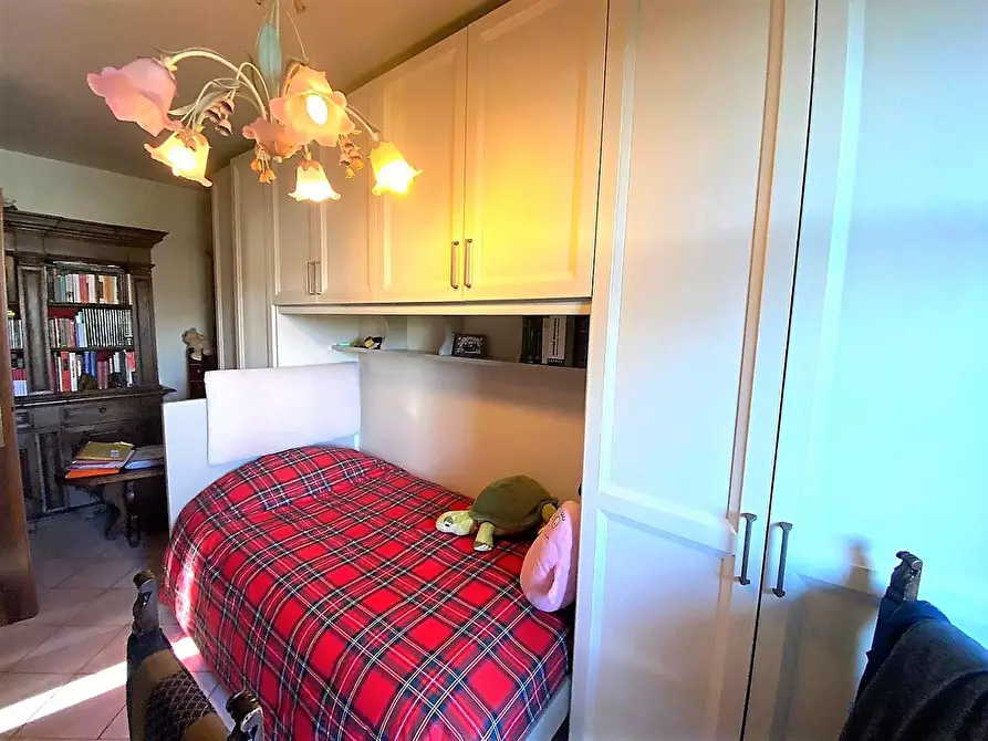 Immagine 10 di Villetta a schiera in vendita  a Massa