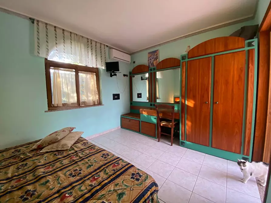 Immagine 23 di Albergo/B&B/Residence in vendita  a Piombino
