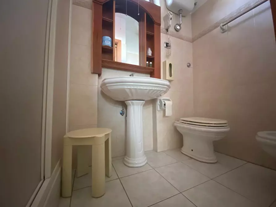 Immagine 10 di Albergo/B&B/Residence in vendita  a Piombino