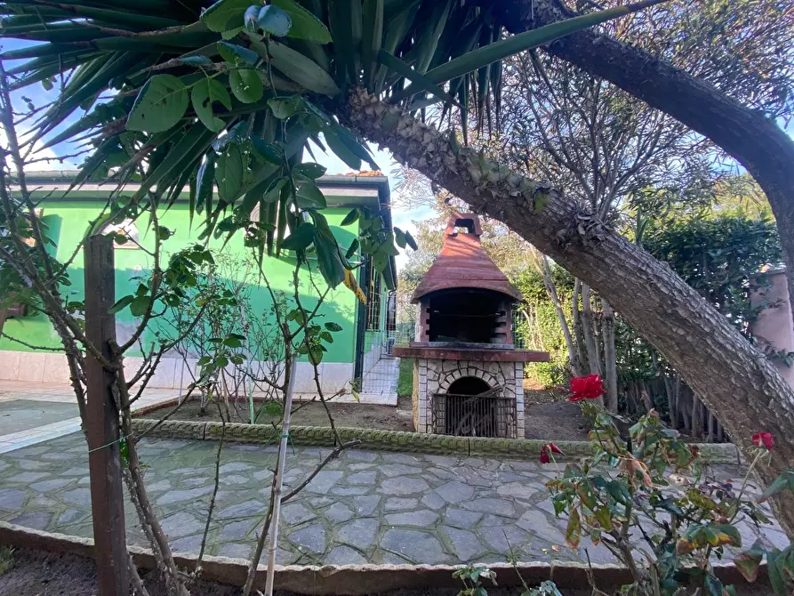 Immagine 15 di Albergo/B&B/Residence in vendita  a Piombino