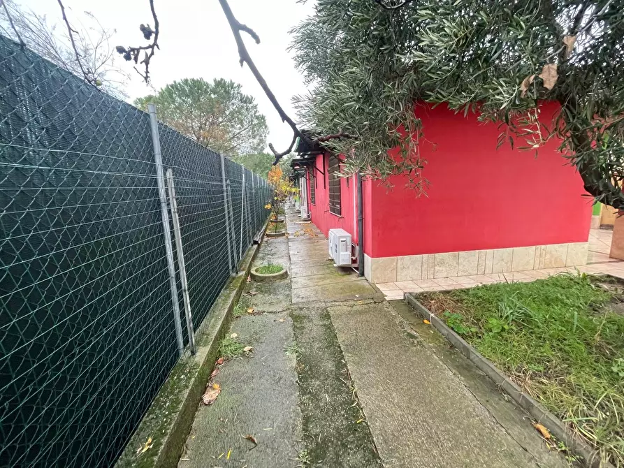 Immagine 5 di Albergo/B&B/Residence in vendita  a Piombino