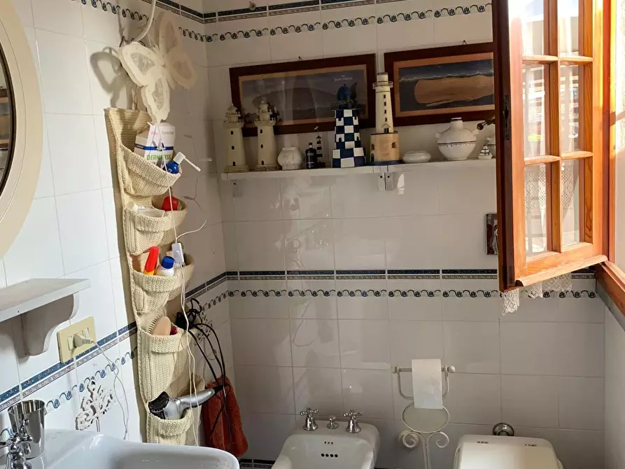 Immagine 11 di Mansarda in affitto  a Forte Dei Marmi