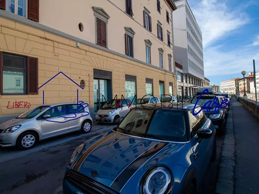 Immagine 25 di Locale commerciale in affitto  a Livorno
