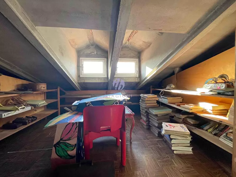 Immagine 35 di Villa in vendita  a Camaiore