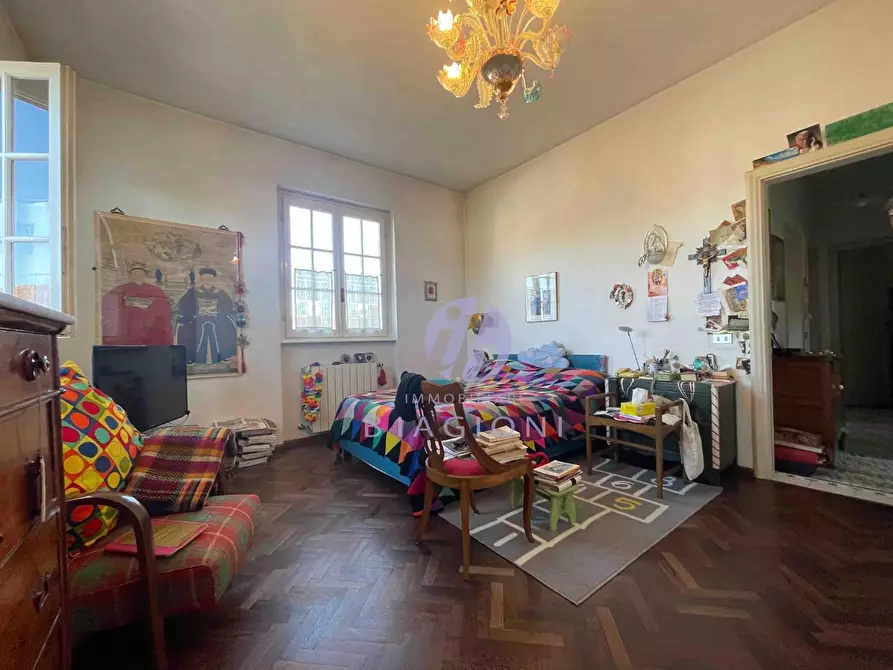 Immagine 22 di Villa in vendita  a Camaiore