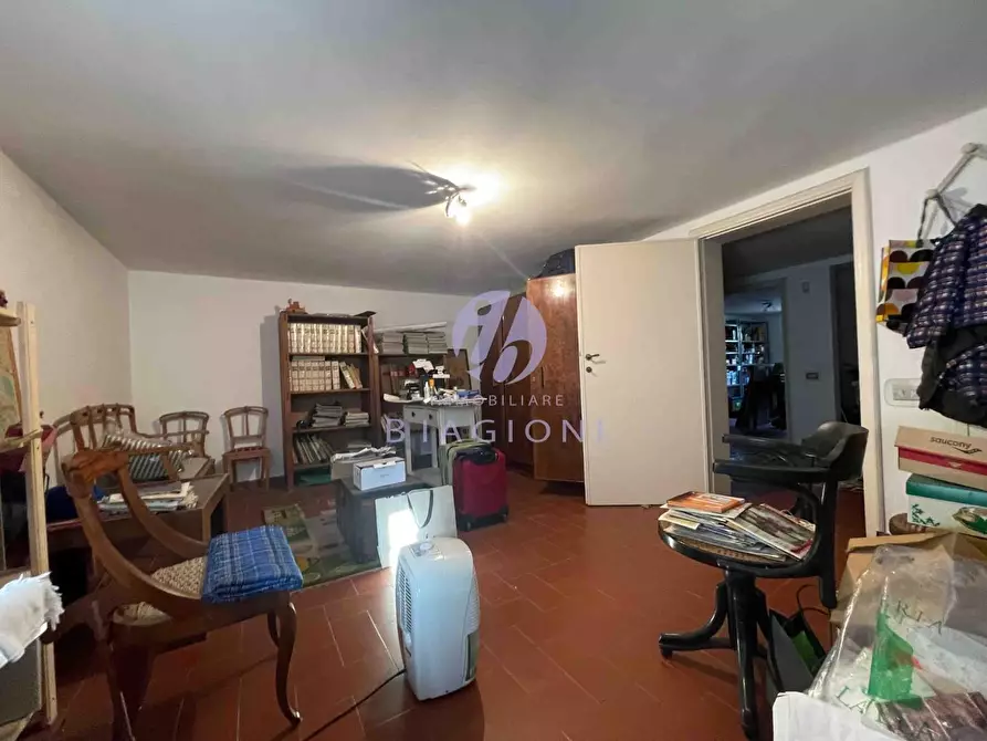 Immagine 39 di Villa in vendita  a Camaiore