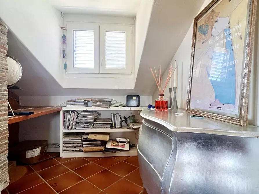 Immagine 6 di Mansarda in vendita  a Viareggio