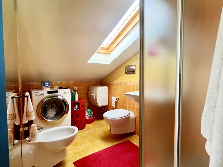 Immagine 9 di Mansarda in vendita  a Viareggio