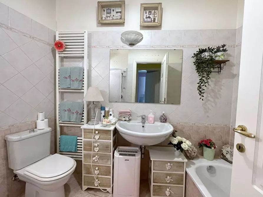 Immagine 17 di Terratetto in vendita  a Camaiore