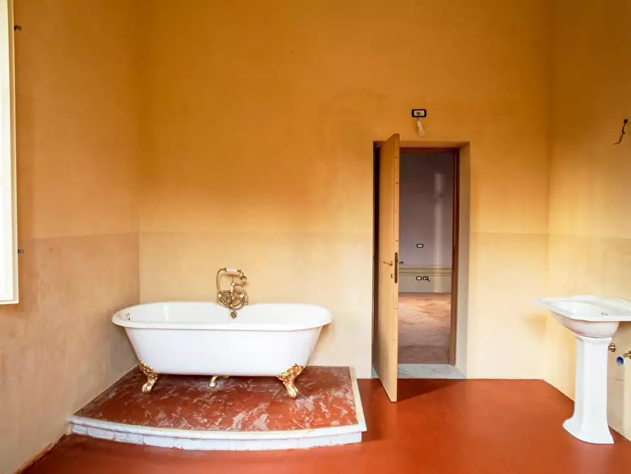 Immagine 17 di Immobile di prestigio in vendita  a Pisa