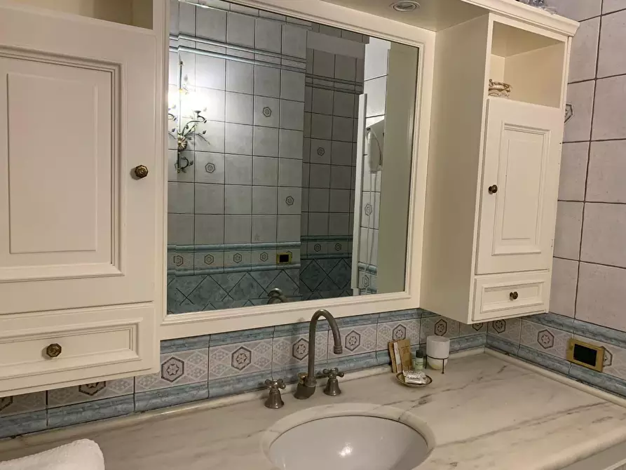 Immagine 9 di Appartamento in affitto  a Forte Dei Marmi