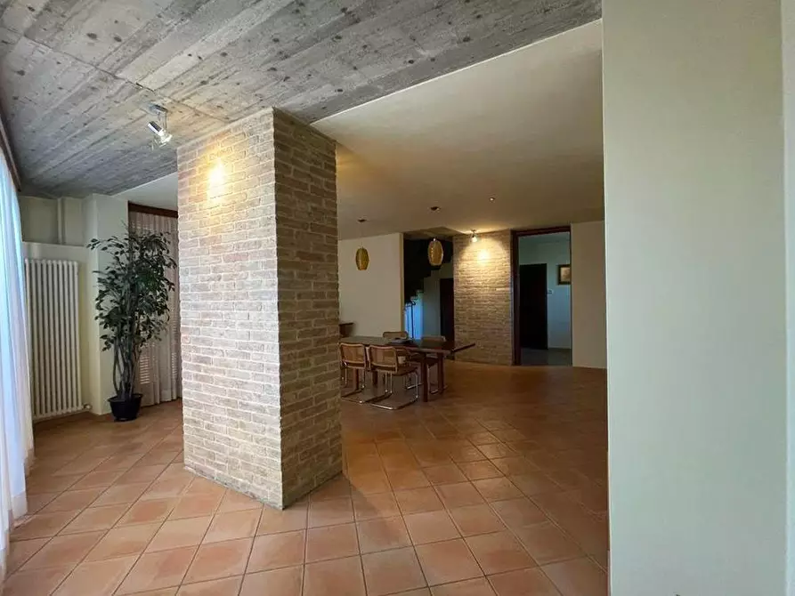 Immagine 14 di Casa colonica in vendita  a Siena