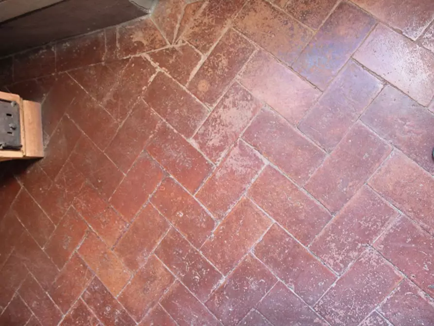 Immagine 21 di Villa in vendita  a Castelfiorentino