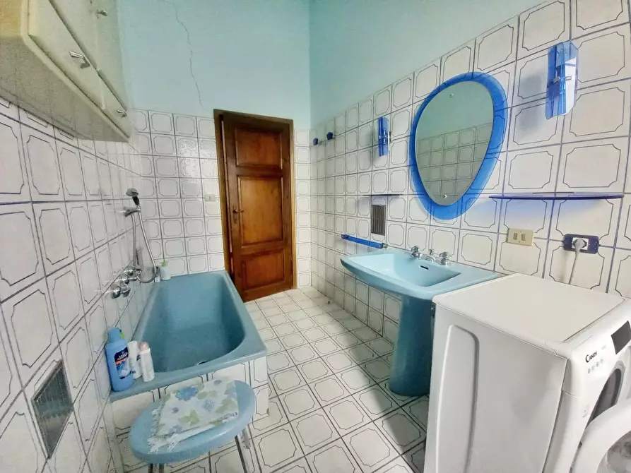 Immagine 31 di Villa in vendita  a Castelfiorentino