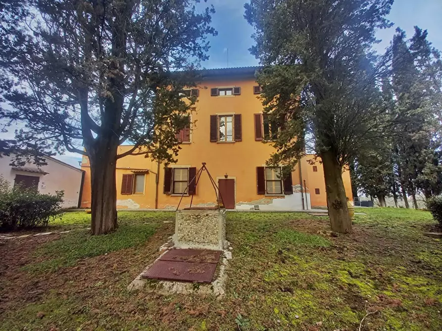 Immagine 37 di Villa in vendita  a Castelfiorentino