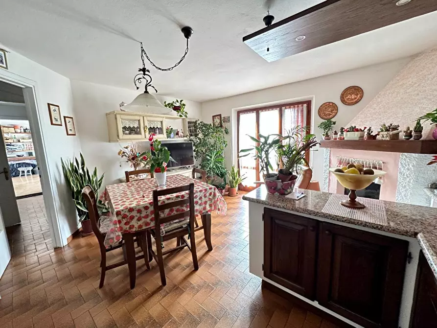 Immagine 22 di Villa in vendita  a Santa Maria A Monte