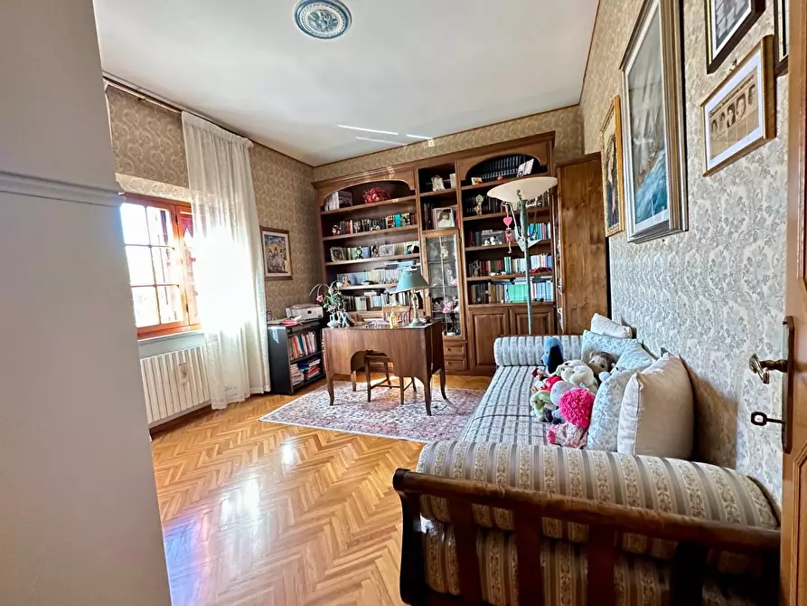 Immagine 14 di Villa in vendita  a Santa Maria A Monte