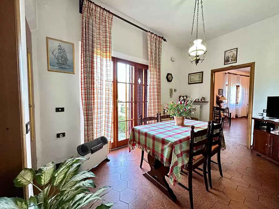 Immagine 7 di Villa in vendita  a Santa Maria A Monte