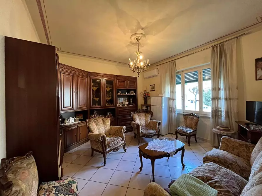 Immagine 16 di Appartamento in vendita  a Pontedera