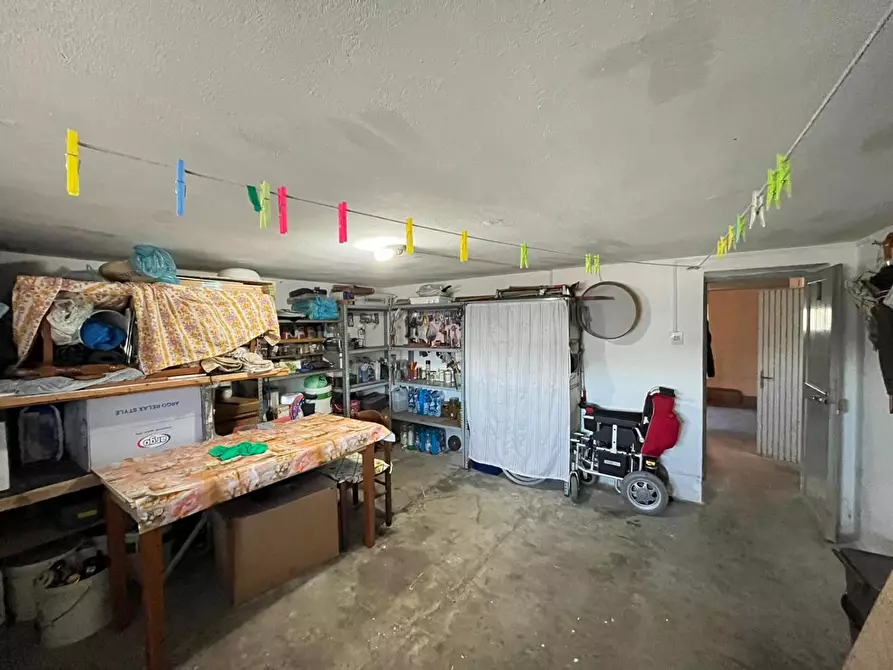 Immagine 34 di Appartamento in vendita  a Pontedera