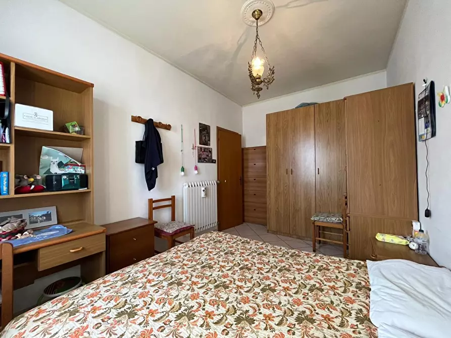 Immagine 21 di Appartamento in vendita  a Pontedera