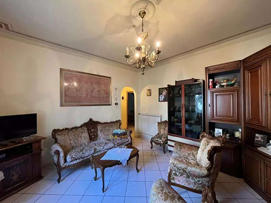 Immagine 13 di Appartamento in vendita  a Pontedera