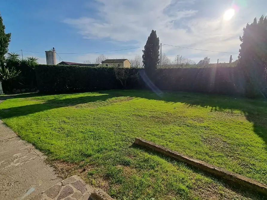 Immagine 22 di Villa in vendita  a Pisa