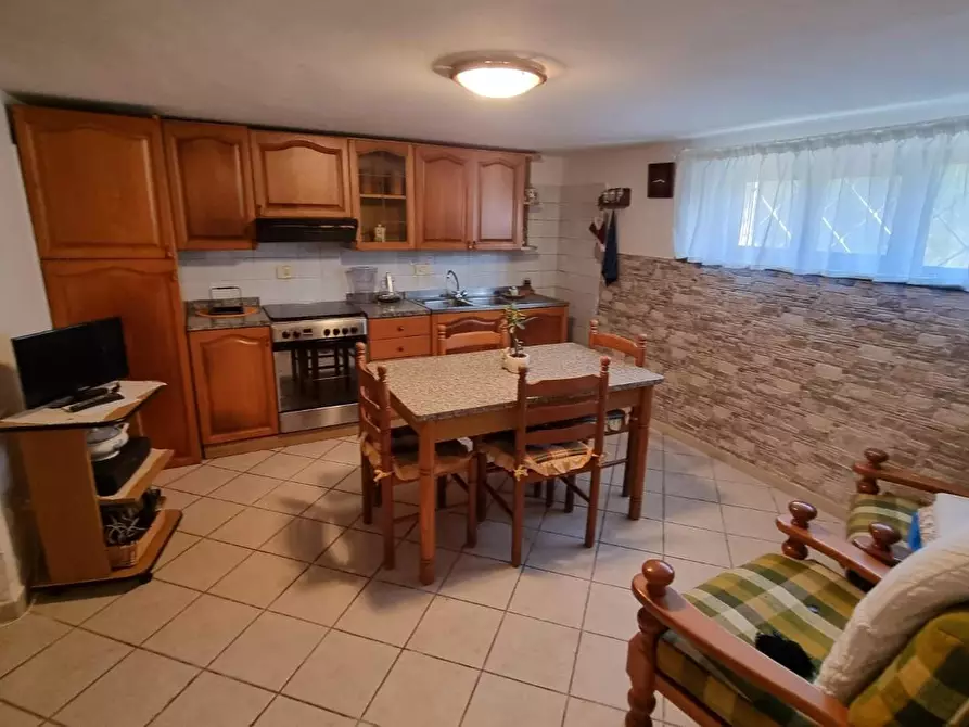 Immagine 12 di Villa in vendita  a Pisa