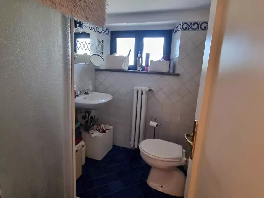 Immagine 9 di Villa in vendita  a Pisa