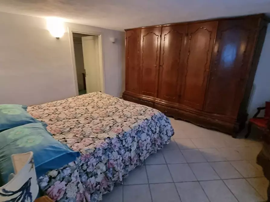 Immagine 13 di Villa in vendita  a Pisa