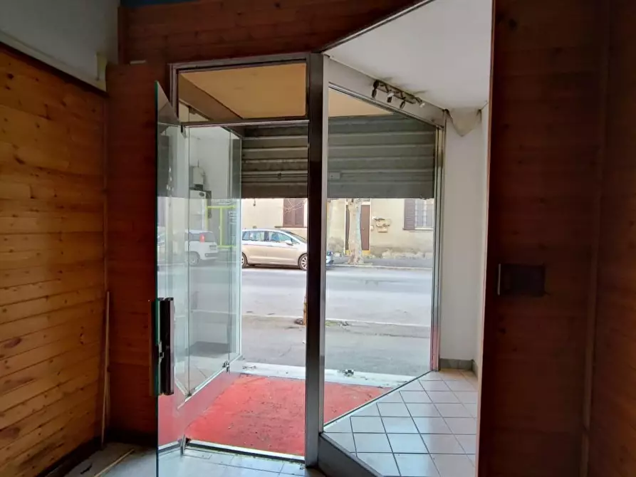 Immagine 13 di Locale commerciale in vendita  a Grosseto