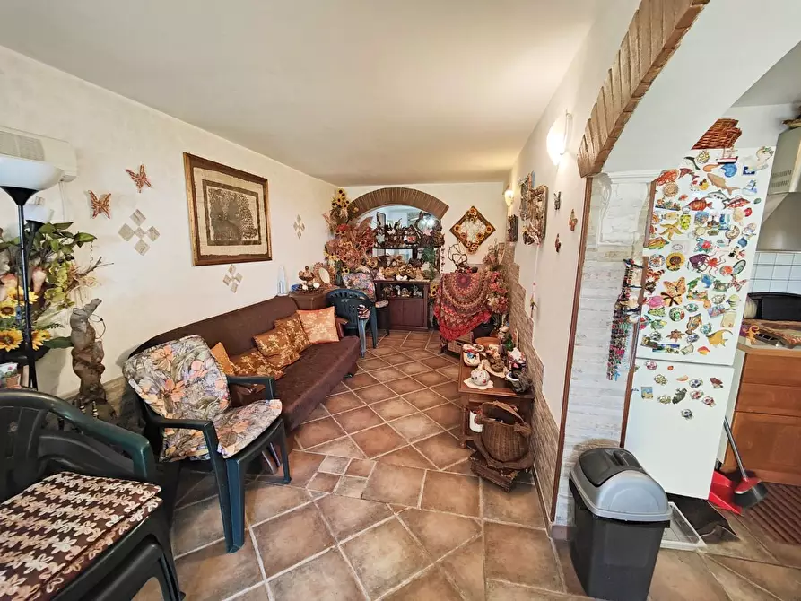 Immagine 4 di Casa semindipendente in vendita  a Ameglia