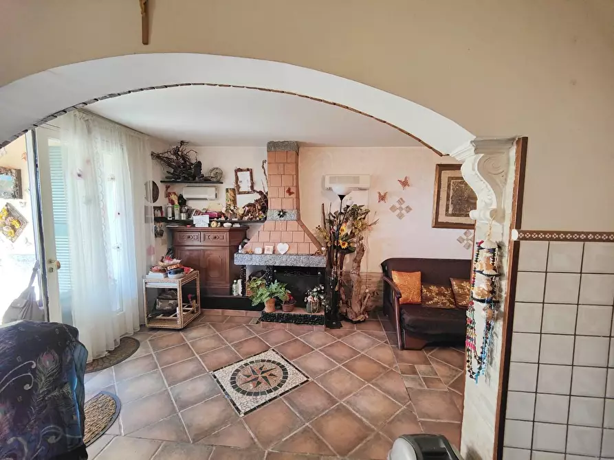 Immagine 2 di Casa semindipendente in vendita  a Ameglia